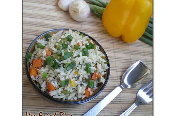 In der Nähe von Restaurant-Stil Veg Fried Rice!!