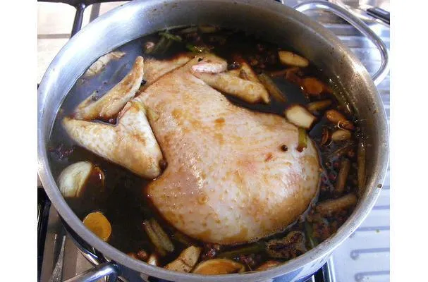 Einfaches und leckeres Hähnchen-Auflauf