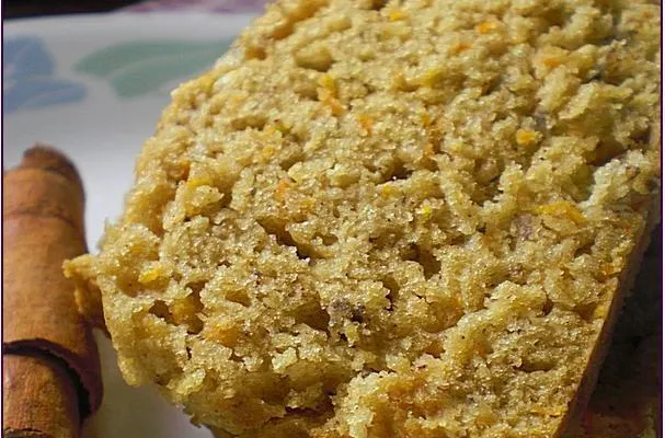 Eierloser Bananen- und Karottenkuchen im Schnellkochtopf