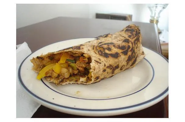 Ei, Speck und Cheddar Frühstückswrap