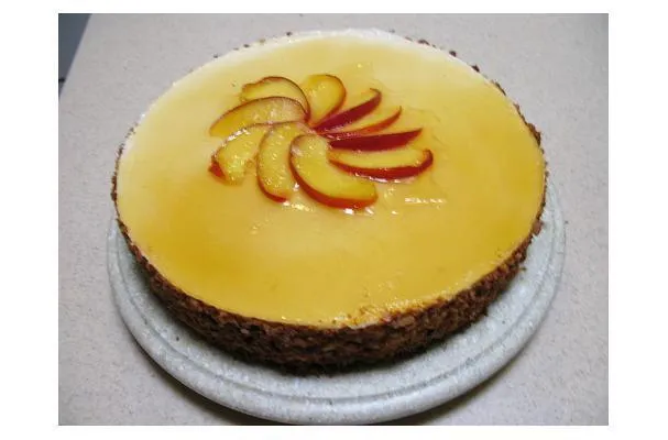 Nektarinen-Mousse-Torte