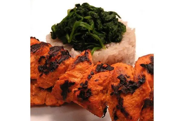 Gegrilltes Tandoori-Hühnchen