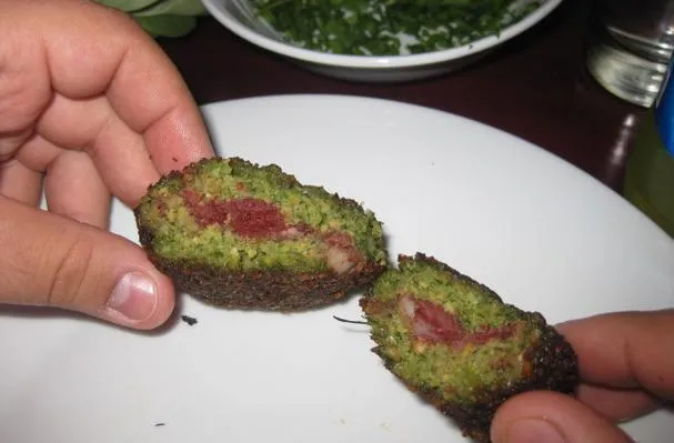 Hausgemachte gefüllte Falafel - فلافل محشيه
