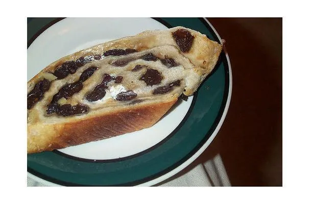 Italienisches Rosinenbrot