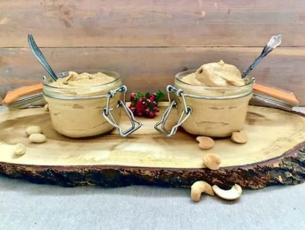 2-Zutaten-Nussbutter - Glutenfrei/Paleo/Vegan