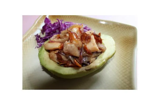 Gebackenes Hähnchen in Avocado-Boot - Vorgestellt in Gruppenrezepten