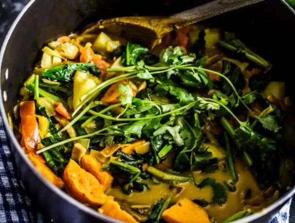 Kartoffel- & Kokosnuss-Curry