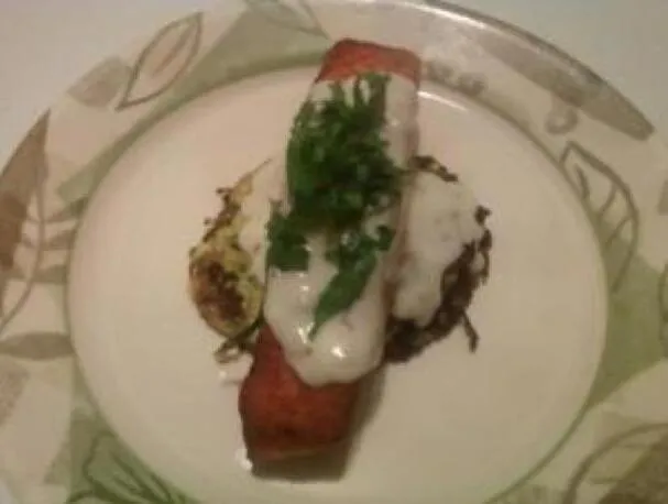 Lachs & Zucchini-Käse-Pfannkuchen