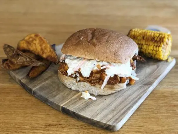 Das beste Rezept für langsam gegartes Pulled Chicken