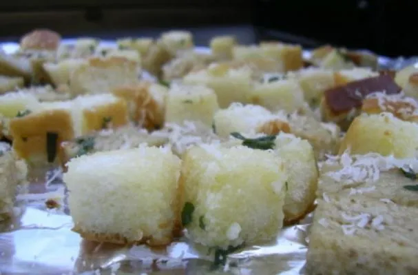 Hausgemachte Croutons der Bäuerin