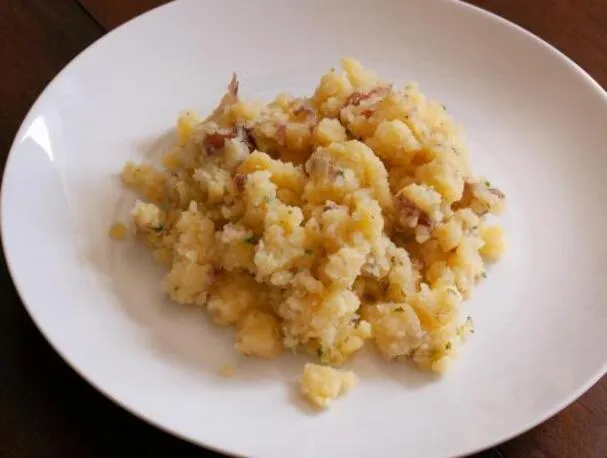 Warme Kartoffeln mit Koriander und Limette