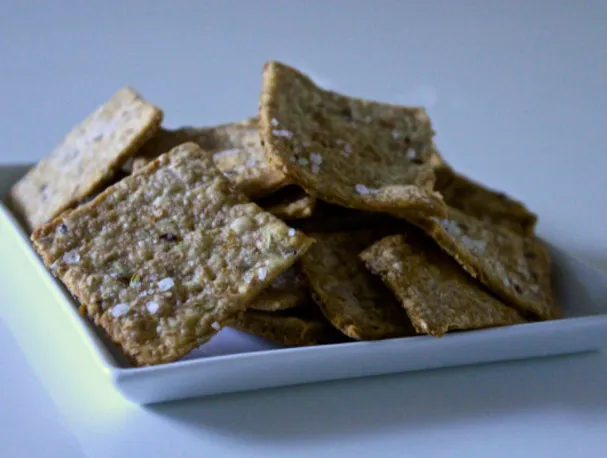 Vollkorn-Leinsamen-Fenchel-Cracker