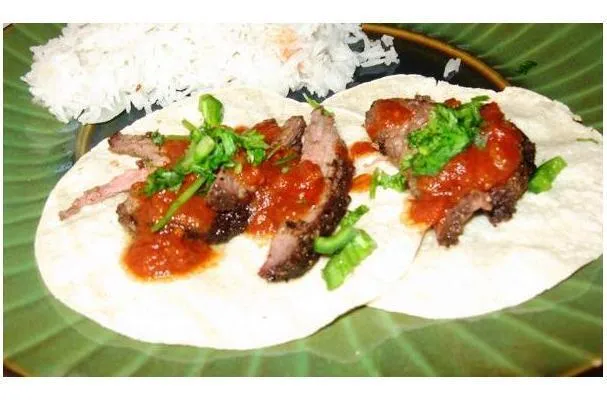 Warum ich mich für indische Tri-Tip-Tacos mit würziger Tomatensauce entschieden habe