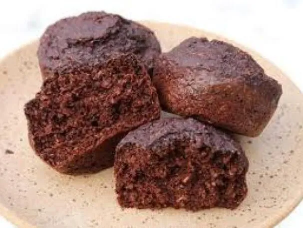 Schokoladen-Kleie-Muffins mit Xocai Healthy Dark Chocolate