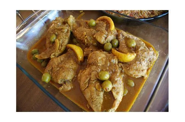 Algerisches Hühnchen mit Oliven